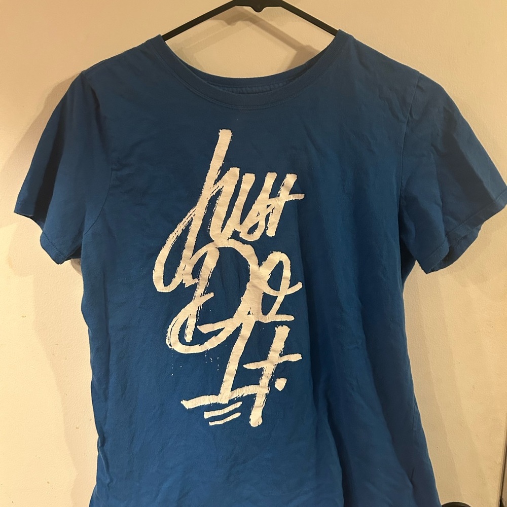 Nike Blue Women’s Tee with White Graphic